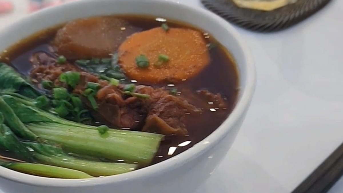 在胡志明市探索美食的時候，發現了一家台灣人開的牛肉麵店。